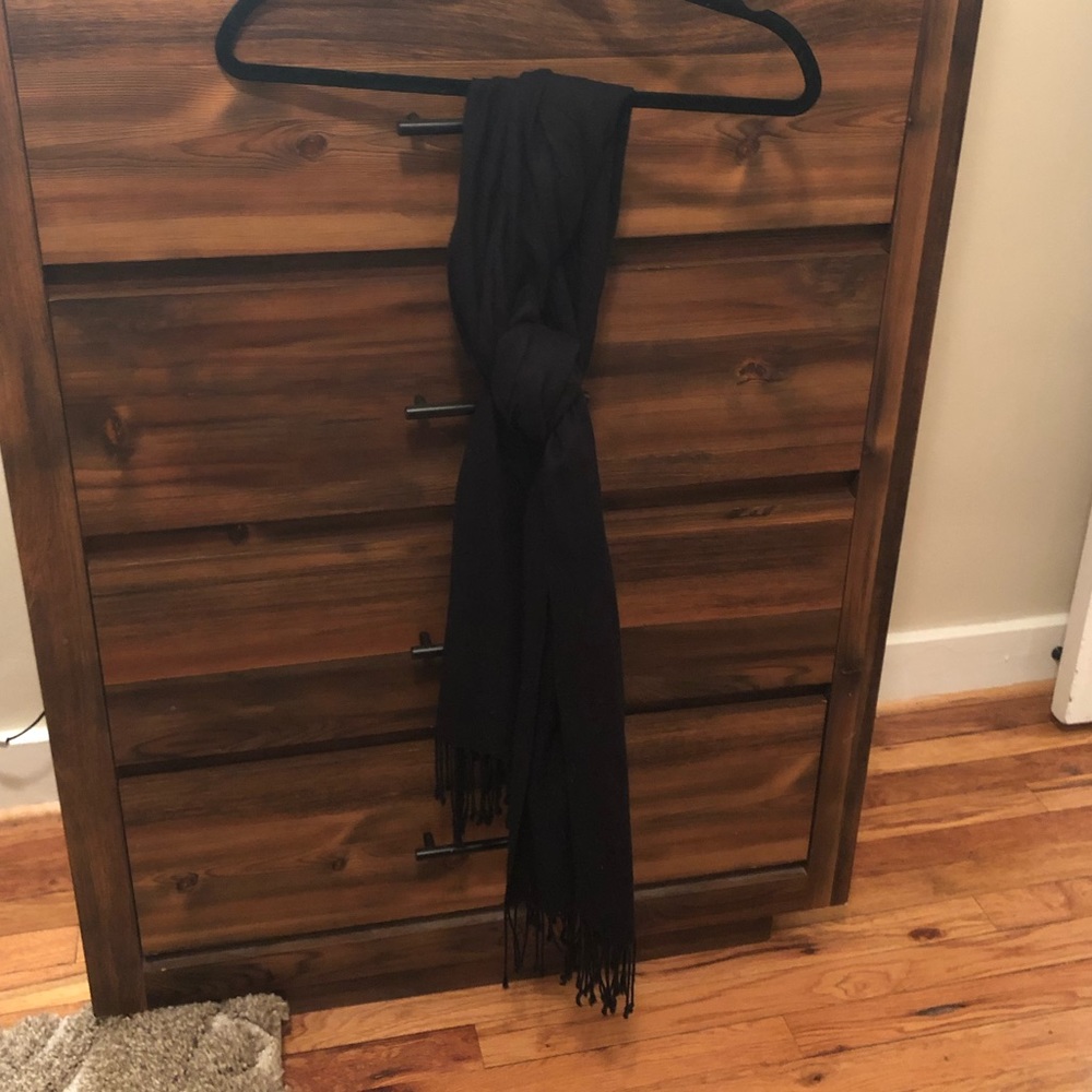 100% Pashmina Black Scarf